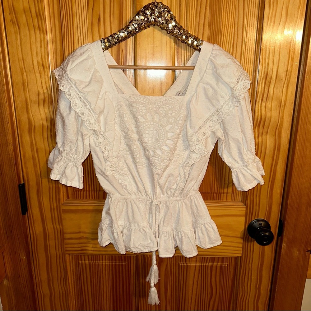✨ Miou Muse | top